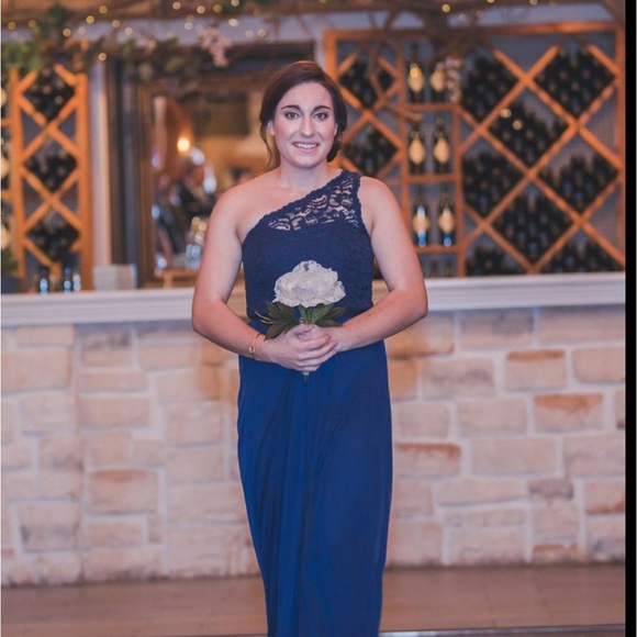 Meet your Posher Andrea! - Picture 1 of 1